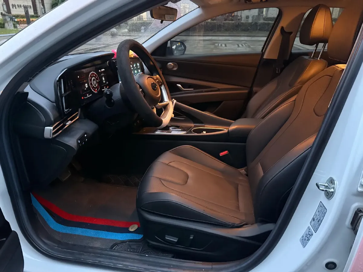 2021 Hyundai Elantra 1.5L 115HP L4 CVT,autocango,china used car exporter,china ev exporter,chinese used car exporter,chinese used ev exporter