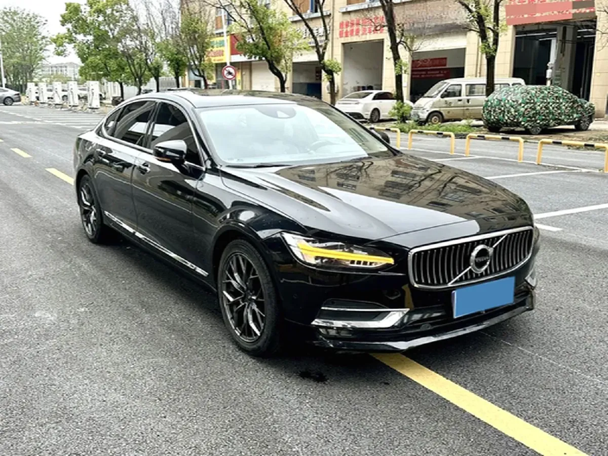 2019 Volvo S90 2.0T 254HP L4 8AT,autocango,china used car exporter,china ev exporter,chinese used car exporter,chinese used ev exporter