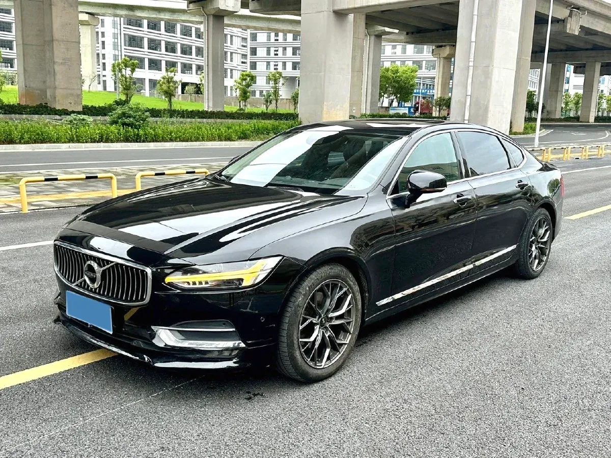 2019 Volvo S90 2.0T 254HP L4 8AT,autocango,china used car exporter,china ev exporter,chinese used car exporter,chinese used ev exporter