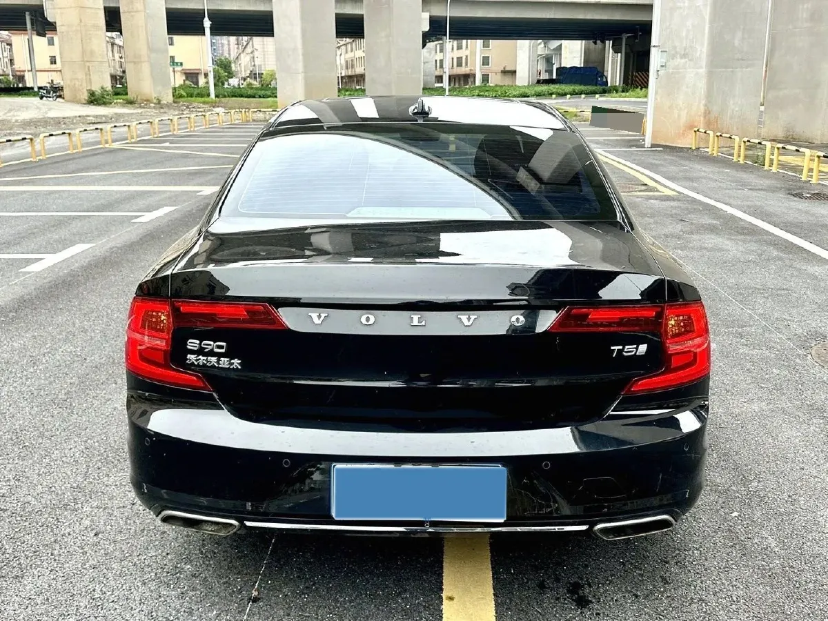 2019 Volvo S90 2.0T 254HP L4 8AT,autocango,china used car exporter,china ev exporter,chinese used car exporter,chinese used ev exporter