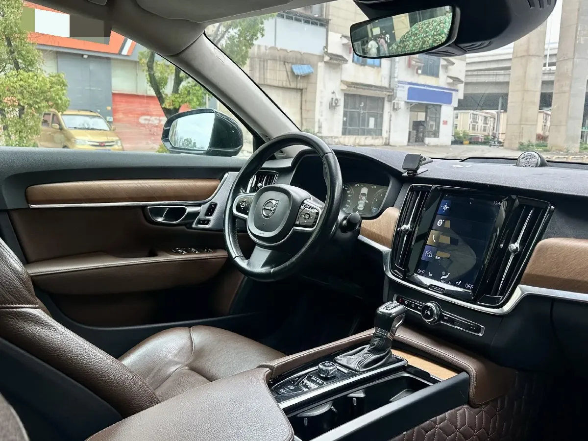 2019 Volvo S90 2.0T 254HP L4 8AT,autocango,china used car exporter,china ev exporter,chinese used car exporter,chinese used ev exporter