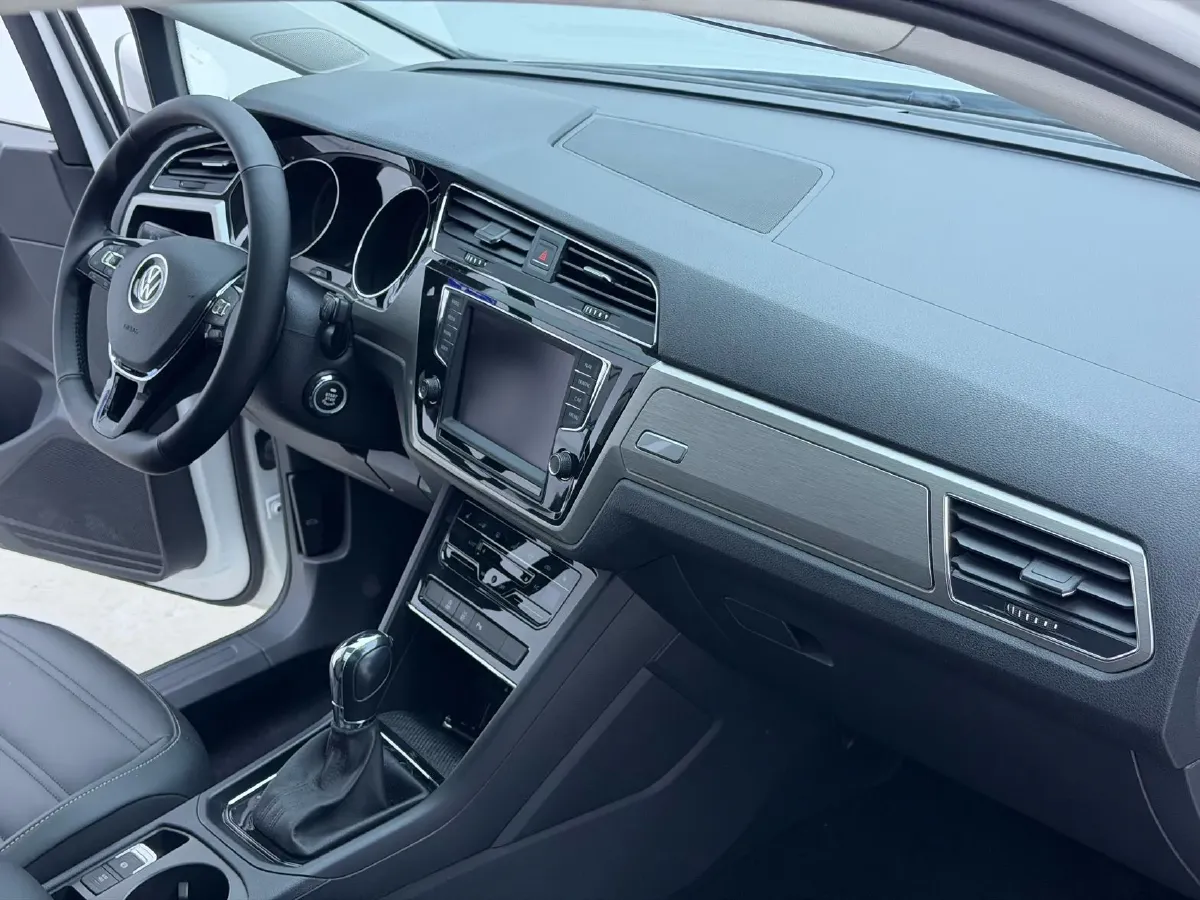 2021 Volkswagen Tharu 1.4T 150HP L4 7DCT,autocango,china used car exporter,china ev exporter,chinese used car exporter,chinese used ev exporter