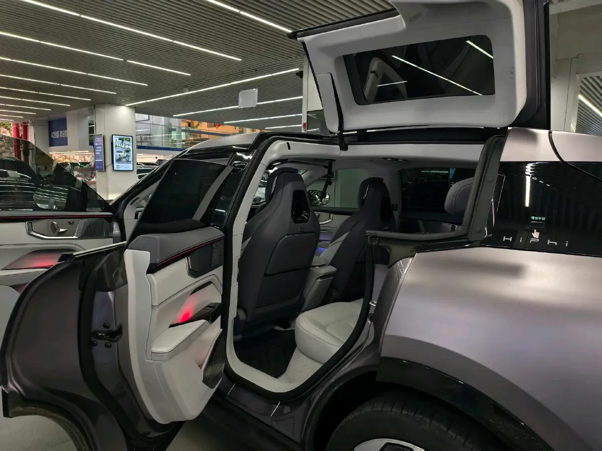 2023 HiPhi Y BEV 76.6KWH,autocango,china used car exporter,china ev exporter,chinese used car exporter,chinese used ev exporter