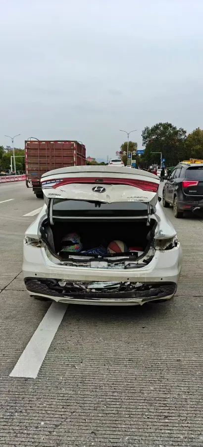 2019 Hyundai La Festa 1.6T 204HP L4 7DCT,autocango,china used car exporter,china ev exporter,chinese used car exporter,chinese used ev exporter