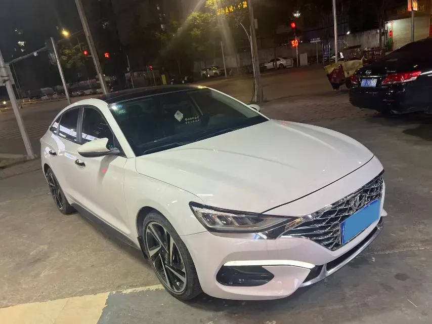 2019 Hyundai La Festa 1.6T 204HP L4 7DCT,autocango,china used car exporter,china ev exporter,chinese used car exporter,chinese used ev exporter