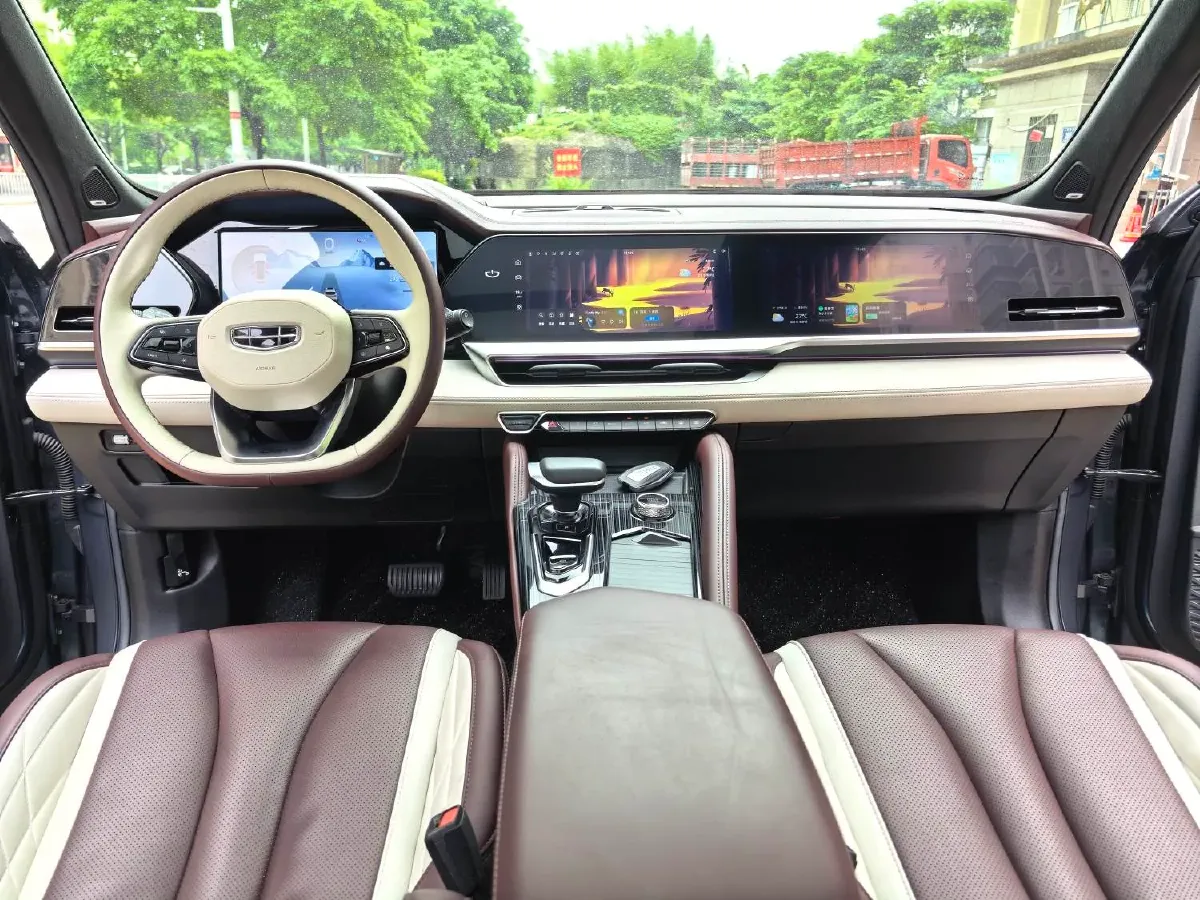 2021 Geely Monjaro 2.0T 218HP L4 7DCT,autocango,china used car exporter,china ev exporter,chinese used car exporter,chinese used ev exporter