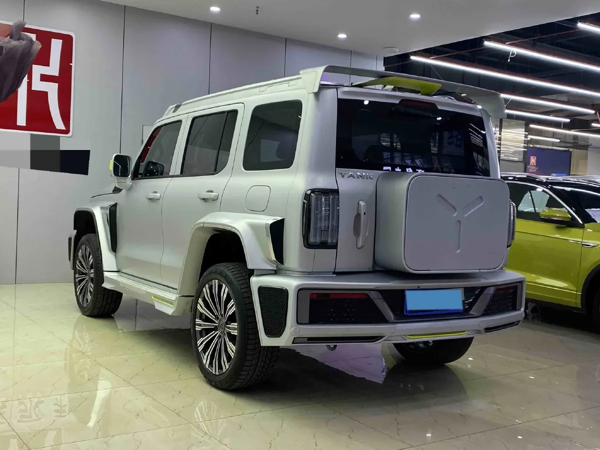 2021 Cyberspace 300 2.0T 227HP L4 8AT,autocango,china used car exporter,china ev exporter,chinese used car exporter,chinese used ev exporter