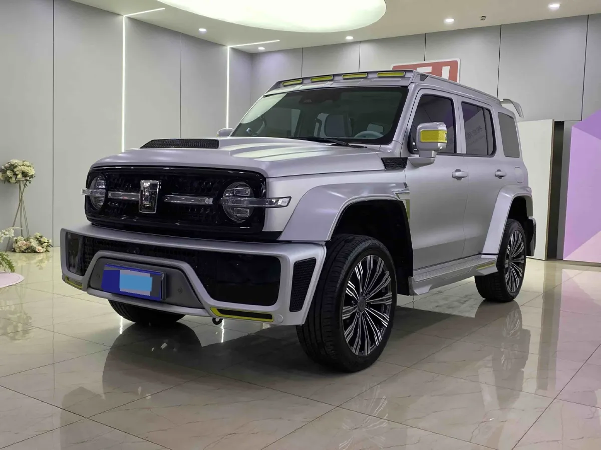 2021 Cyberspace 300 2.0T 227HP L4 8AT,autocango,china used car exporter,china ev exporter,chinese used car exporter,chinese used ev exporter