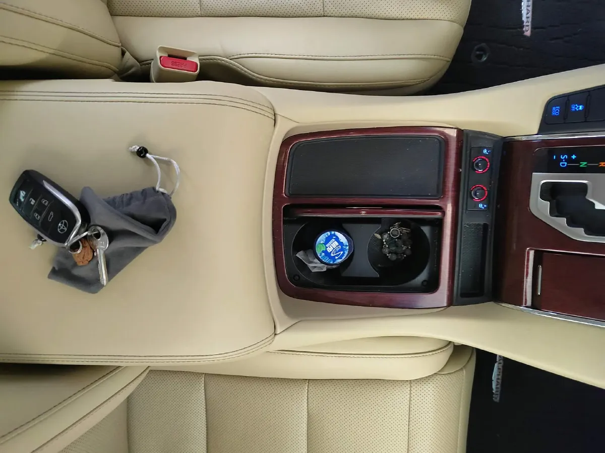 2015 Toyota Alphard 3.5L 275HP V6 6AT,autocango,china used car exporter,china ev exporter,chinese used car exporter,chinese used ev exporter