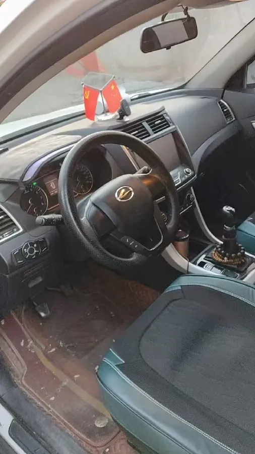 2016 Landwind X5 1.5T 150HP L4 6MT,autocango,china used car exporter,china ev exporter,chinese used car exporter,chinese used ev exporter