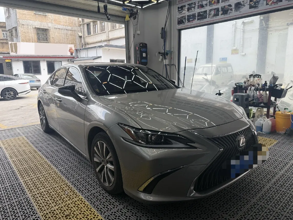2018 Lexus ES 2.0L 173HP L4 CVT,autocango,china used car exporter,china ev exporter,chinese used car exporter,chinese used ev exporter