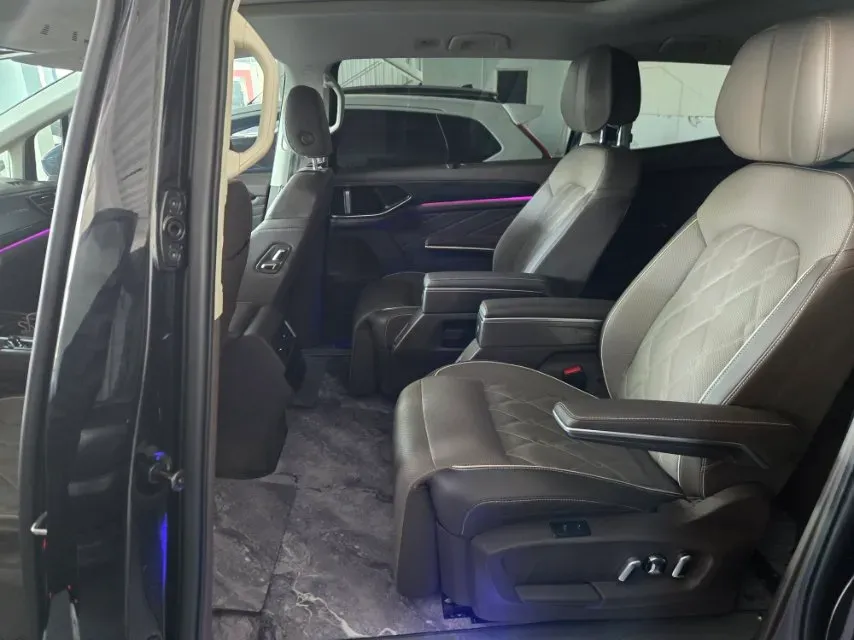 2024 Volkswagen Viloran 2.0T 220HP L4 7DCT,autocango,china used car exporter,china ev exporter,chinese used car exporter,chinese used ev exporter