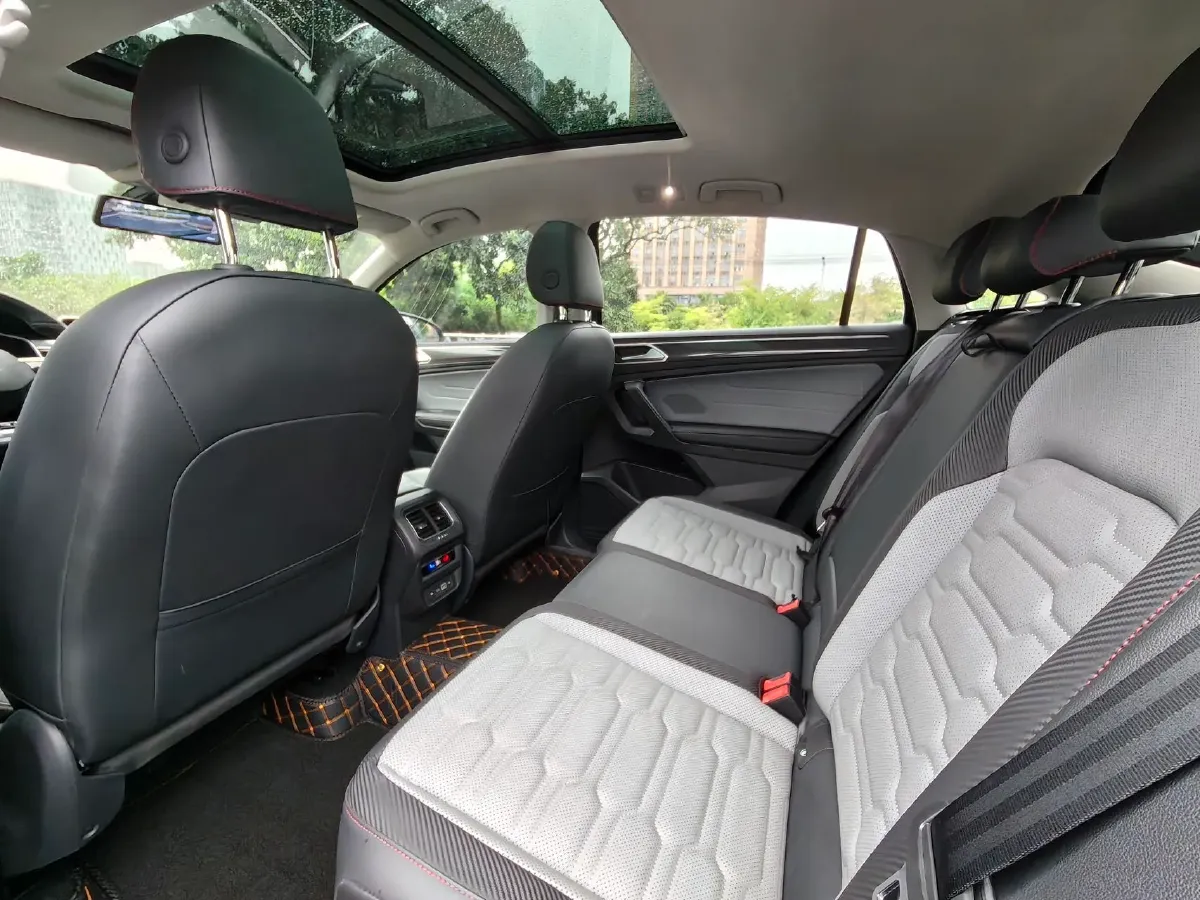 2021 Volkswagen Tiguan X 2.0T 186HP L4 7DCT,autocango,china used car exporter,china ev exporter,chinese used car exporter,chinese used ev exporter