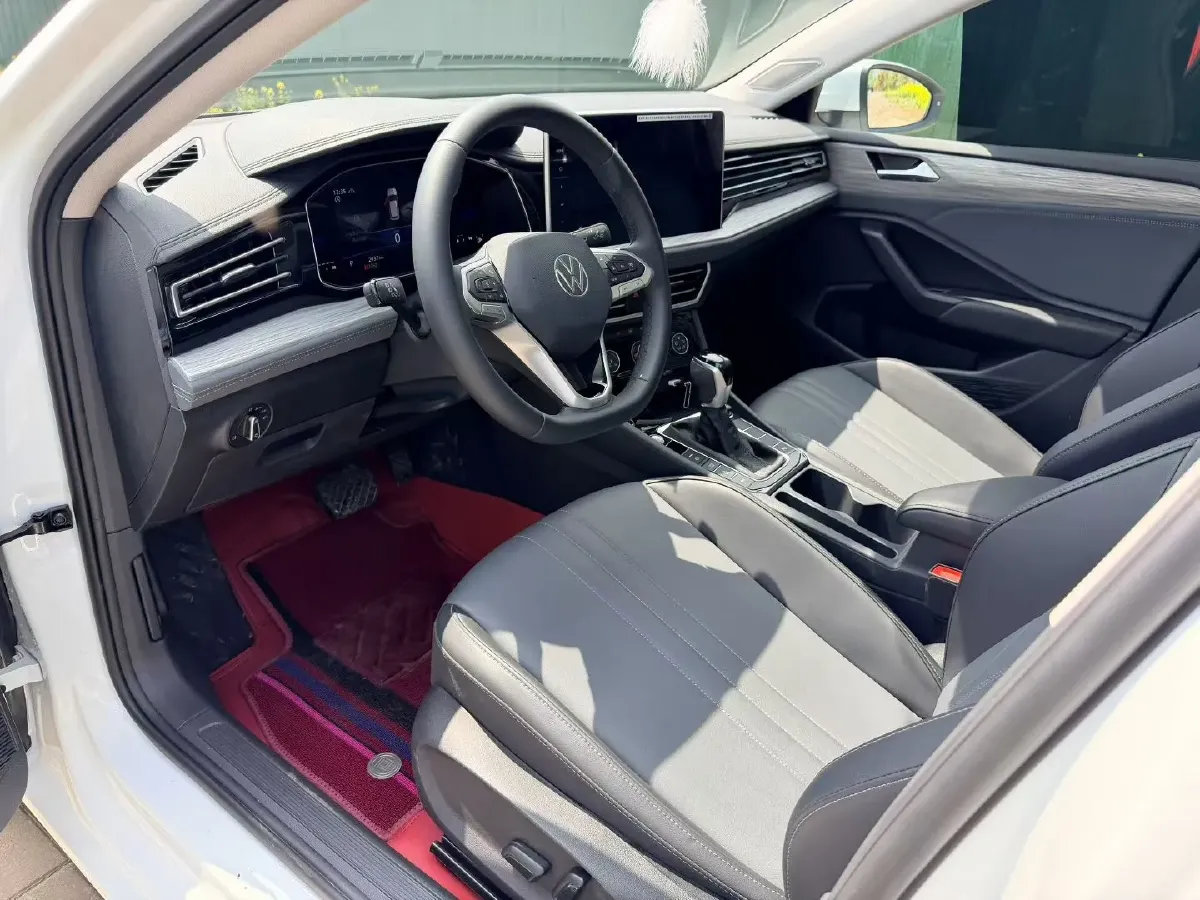 2025 Volkswagen Sagitar 1.5T 160HP L4 7DCT,autocango,china used car exporter,china ev exporter,chinese used car exporter,chinese used ev exporter