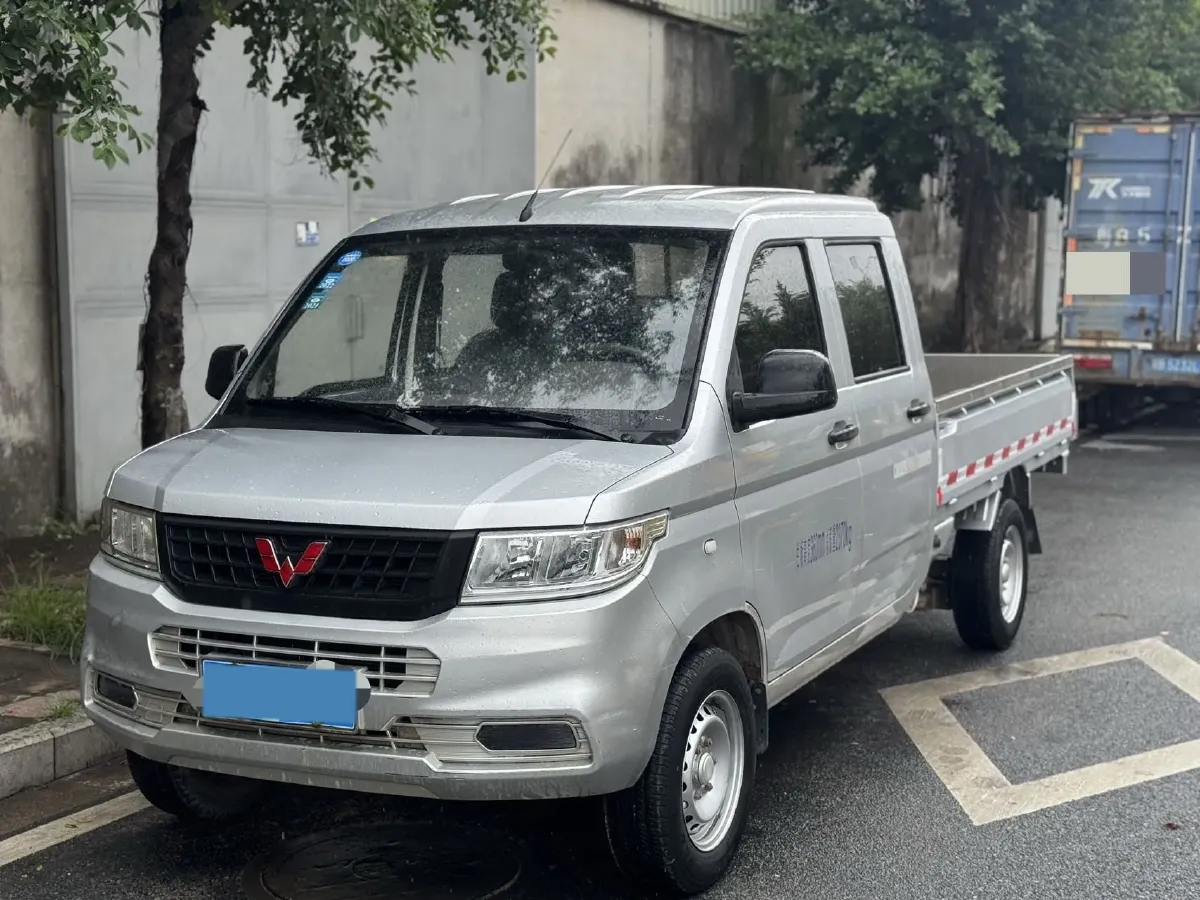 2019 WuLing RongGuang New Truck 1.8L 133HP L4 5MT,autocango,china used car exporter,china ev exporter,chinese used car exporter,chinese used ev exporter