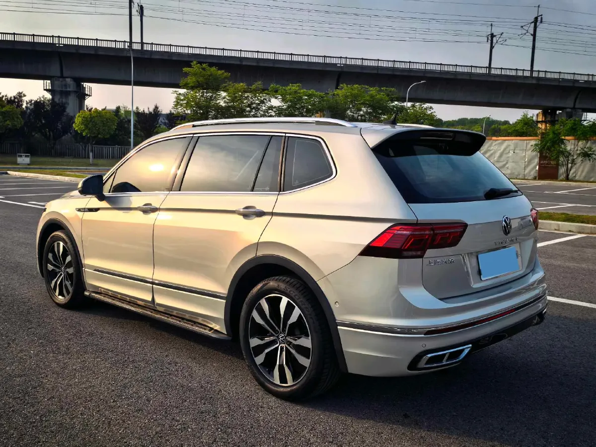 2022 Toyota Wildlander 2.5L 178HP L4 E-CVT Hybrid,autocango,china used car exporter,china ev exporter,chinese used car exporter,chinese used ev exporter