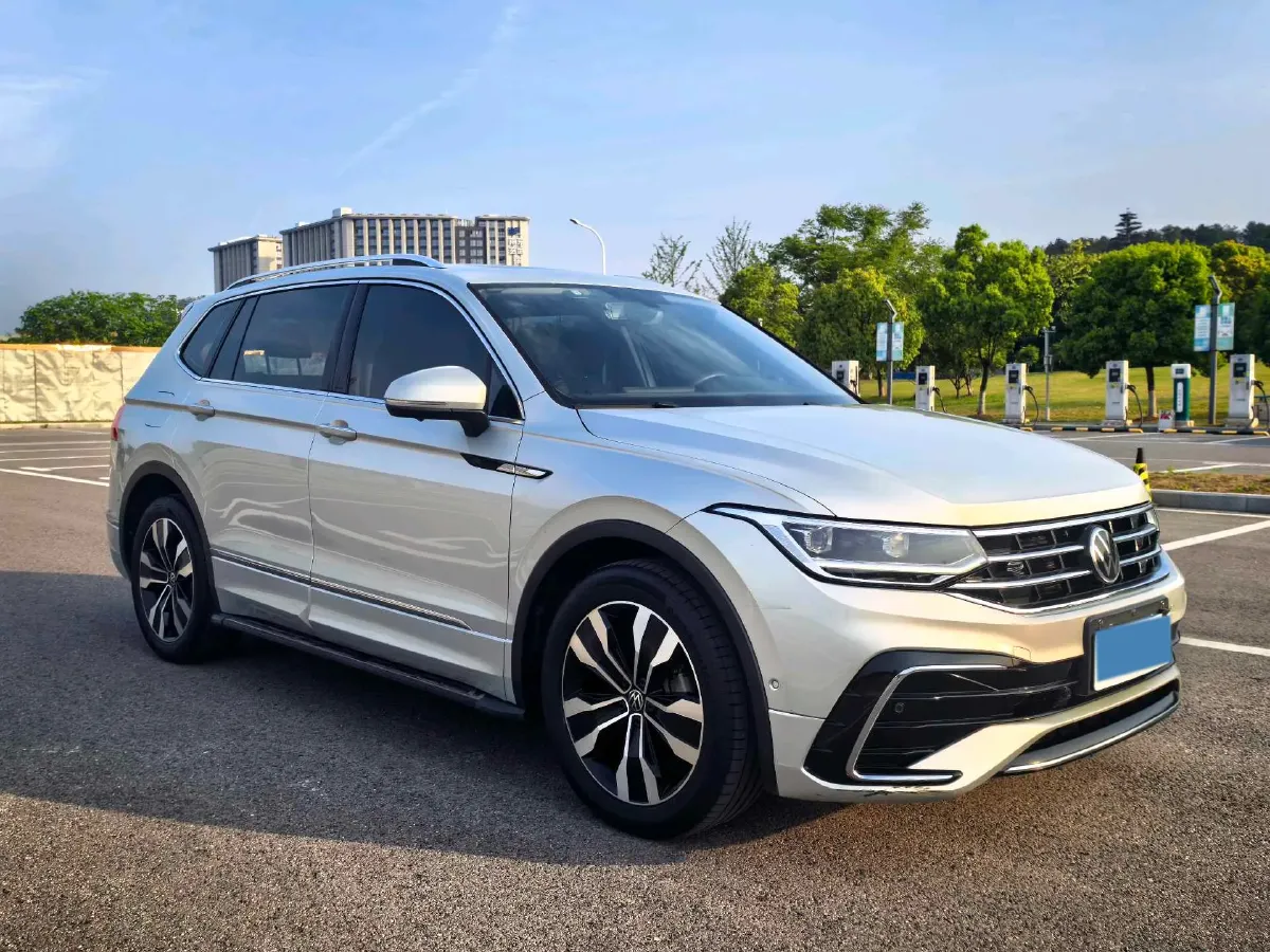 2022 Toyota Wildlander 2.5L 178HP L4 E-CVT Hybrid,autocango,china used car exporter,china ev exporter,chinese used car exporter,chinese used ev exporter