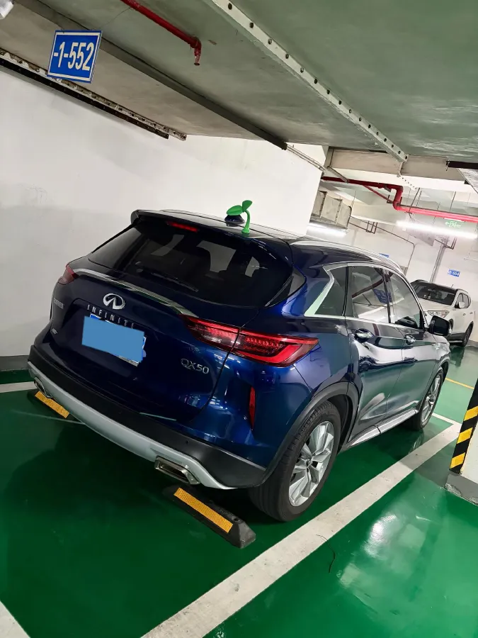 2022 Infiniti QX50 2.0T 261HP L4 CVT,autocango,china used car exporter,china ev exporter,chinese used car exporter,chinese used ev exporter