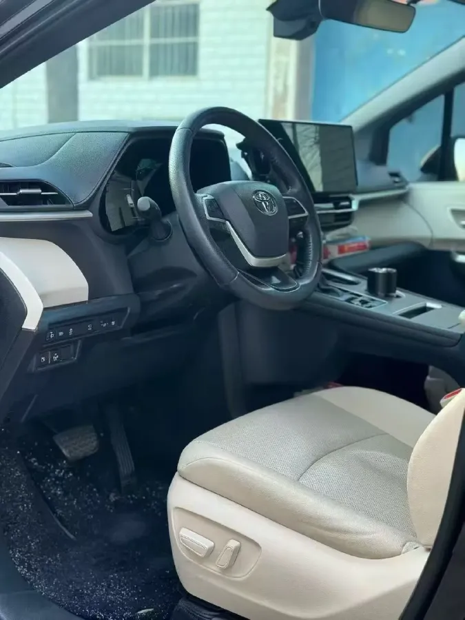 2023 Toyota Granvia 2.5L 189HP L4 E-CVT Hybrid,autocango,china used car exporter,china ev exporter,chinese used car exporter,chinese used ev exporter