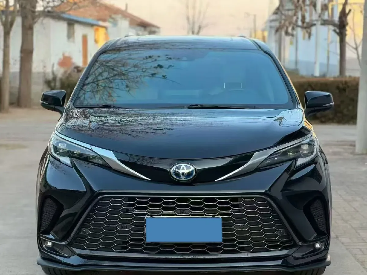 2023 Toyota Granvia 2.5L 189HP L4 E-CVT Hybrid,autocango,china used car exporter,china ev exporter,chinese used car exporter,chinese used ev exporter