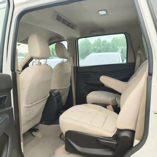 2019 WuLing HongGuang 1.5L 99HP L4 6MT,autocango,china used car exporter,china ev exporter,chinese used car exporter,chinese used ev exporter
