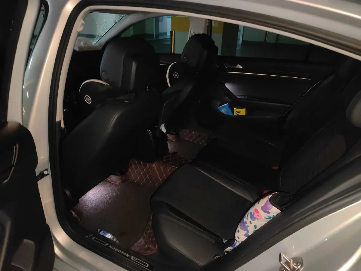 2018 Volkswagen Magotan 1.8T 180HP L4 7DCT,autocango,china used car exporter,china ev exporter,chinese used car exporter,chinese used ev exporter