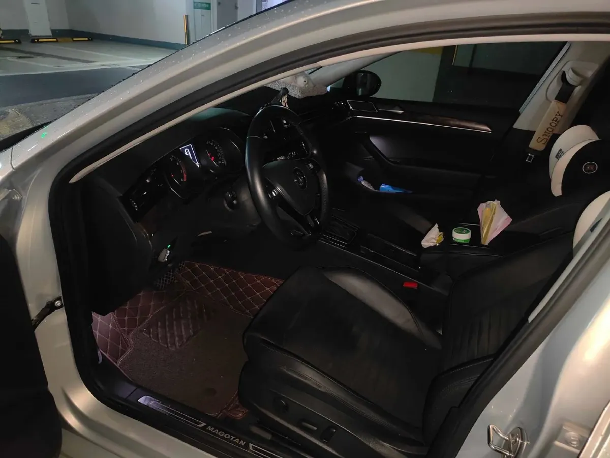 2018 Volkswagen Magotan 1.8T 180HP L4 7DCT,autocango,china used car exporter,china ev exporter,chinese used car exporter,chinese used ev exporter