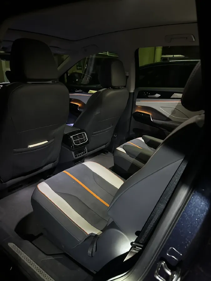 2024 Volkswagen ID.6 Crozz BEV 84.8KWH,autocango,china used car exporter,china ev exporter,chinese used car exporter,chinese used ev exporter