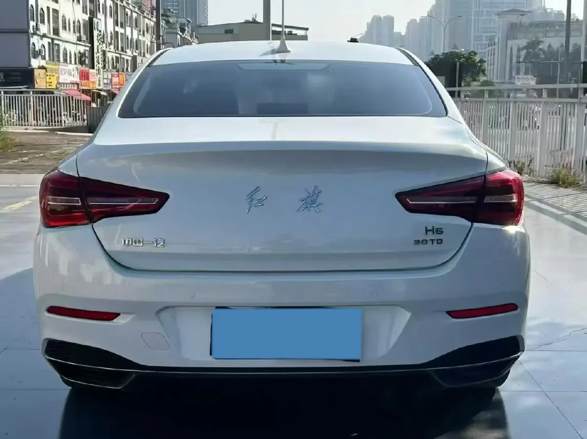 2022 HongQi H5 1.5T 169HP L4 7DCT,autocango,china used car exporter,china ev exporter,chinese used car exporter,chinese used ev exporter