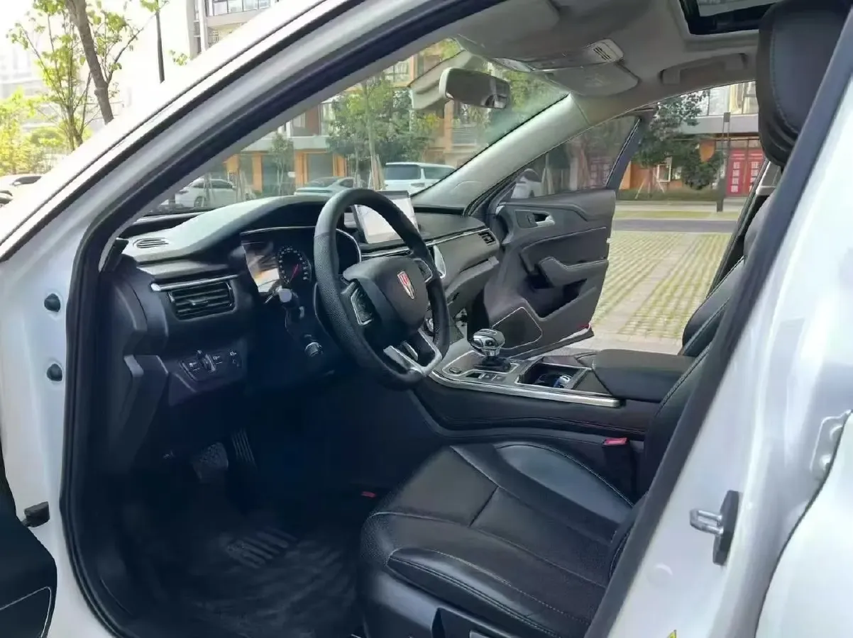 2022 HongQi H5 1.5T 169HP L4 7DCT,autocango,china used car exporter,china ev exporter,chinese used car exporter,chinese used ev exporter