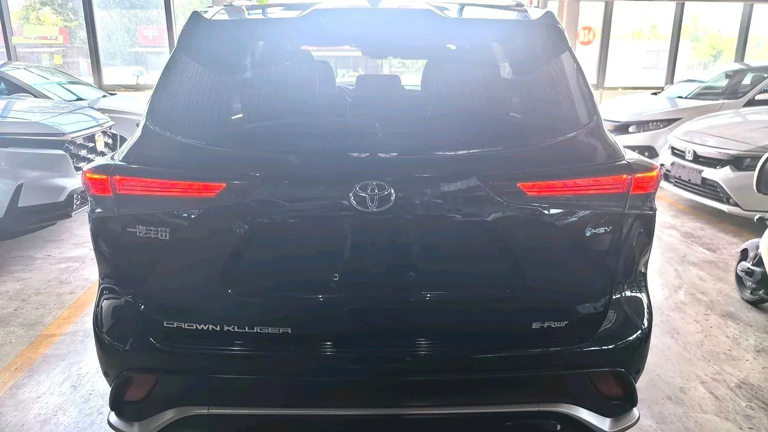 2024 Toyota Crown Kluger 2.5L 189HP L4 E-CVT Hybrid,autocango,china used car exporter,china ev exporter,chinese used car exporter,chinese used ev exporter