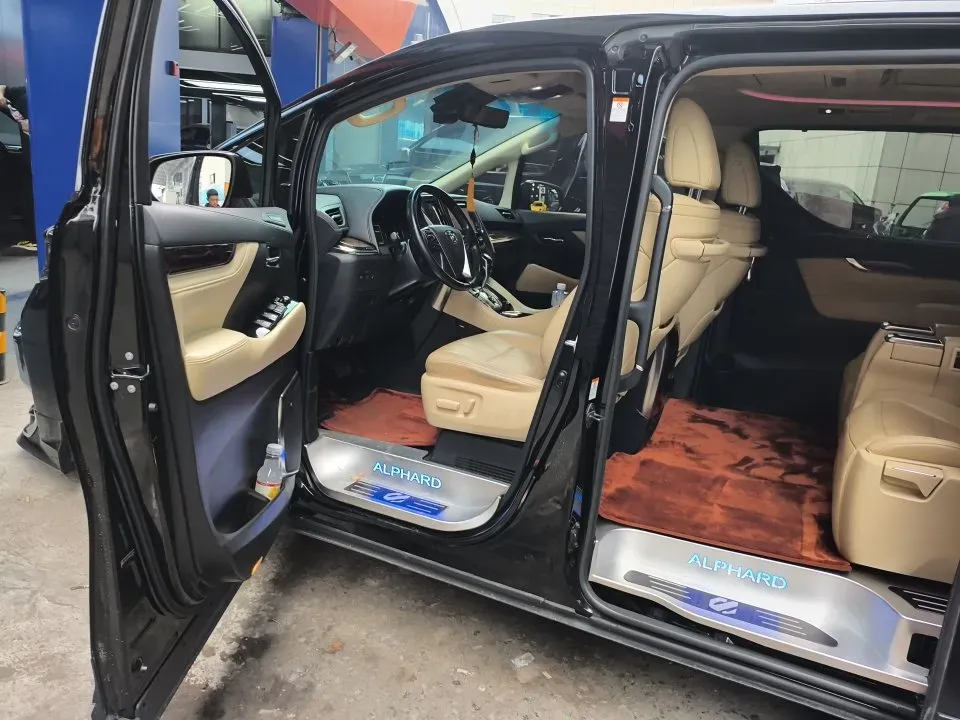 2019 Toyota Alphard 2.5L 117HP L4 E-CVT Hybrid,autocango,china used car exporter,china ev exporter,chinese used car exporter,chinese used ev exporter