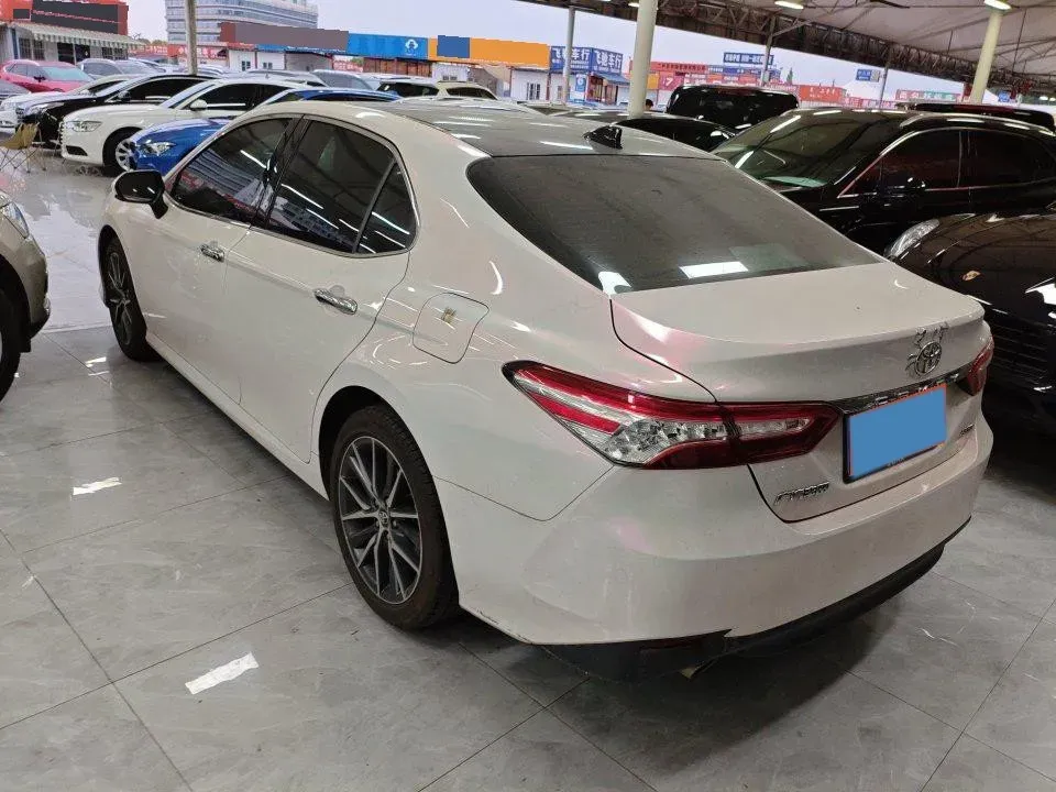 2023 Toyota Camry 2.5L 207HP L4 8AT,autocango,china used car exporter,china ev exporter,chinese used car exporter,chinese used ev exporter