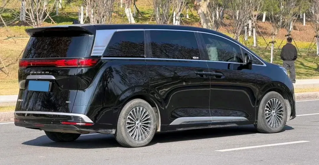 2024 Denza D9 1.5T 139HP L4 E-CVT PHEV 20.39KWH,autocango,china used car exporter,china ev exporter,chinese used car exporter,chinese used ev exporter