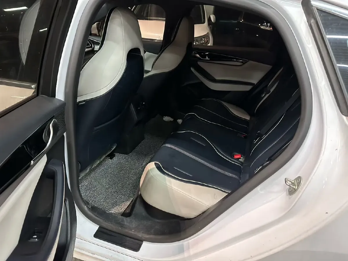 2021 MAXUS G50 1.5T 169HP L4 7DCT,autocango,china used car exporter,china ev exporter,chinese used car exporter,chinese used ev exporter