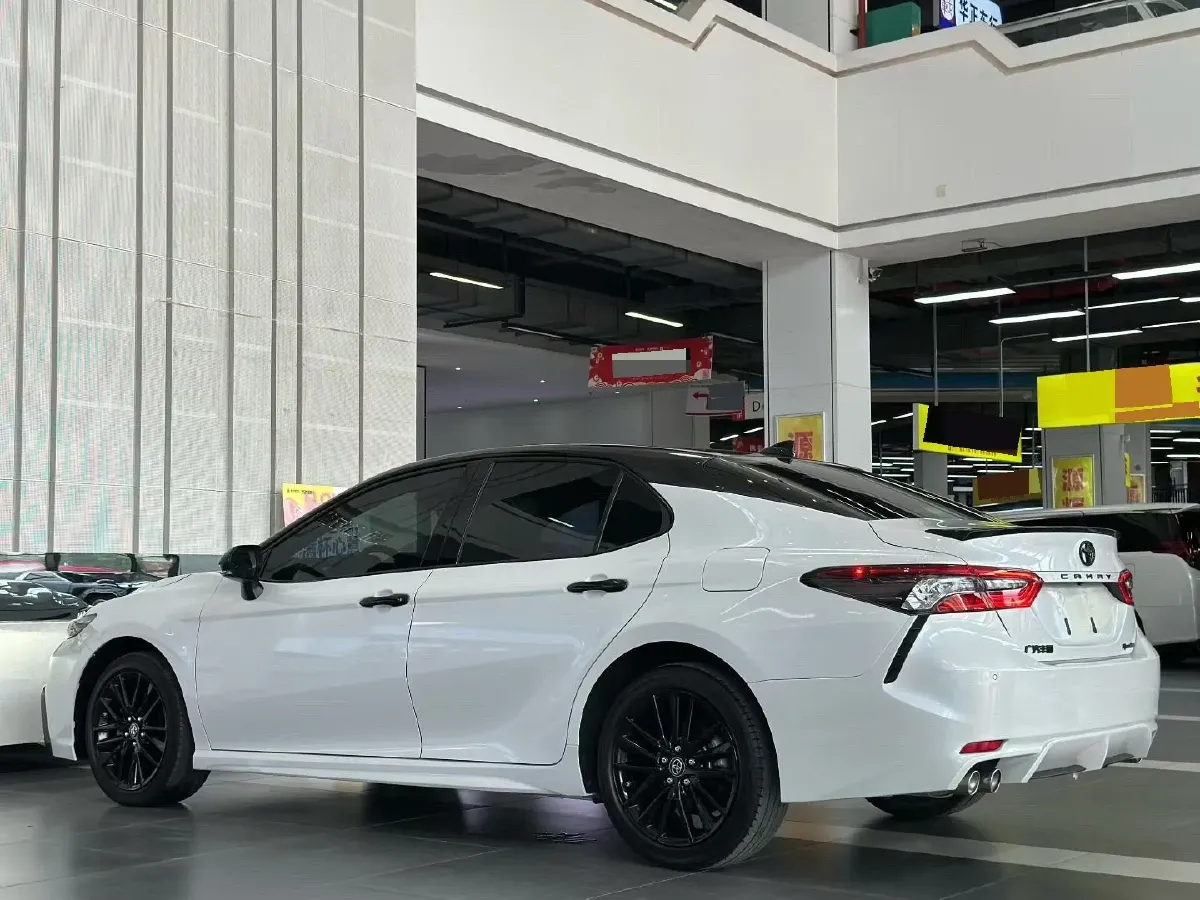 2023 Toyota Camry 2.5L 207HP L4 8AT,autocango,china used car exporter,china ev exporter,chinese used car exporter,chinese used ev exporter