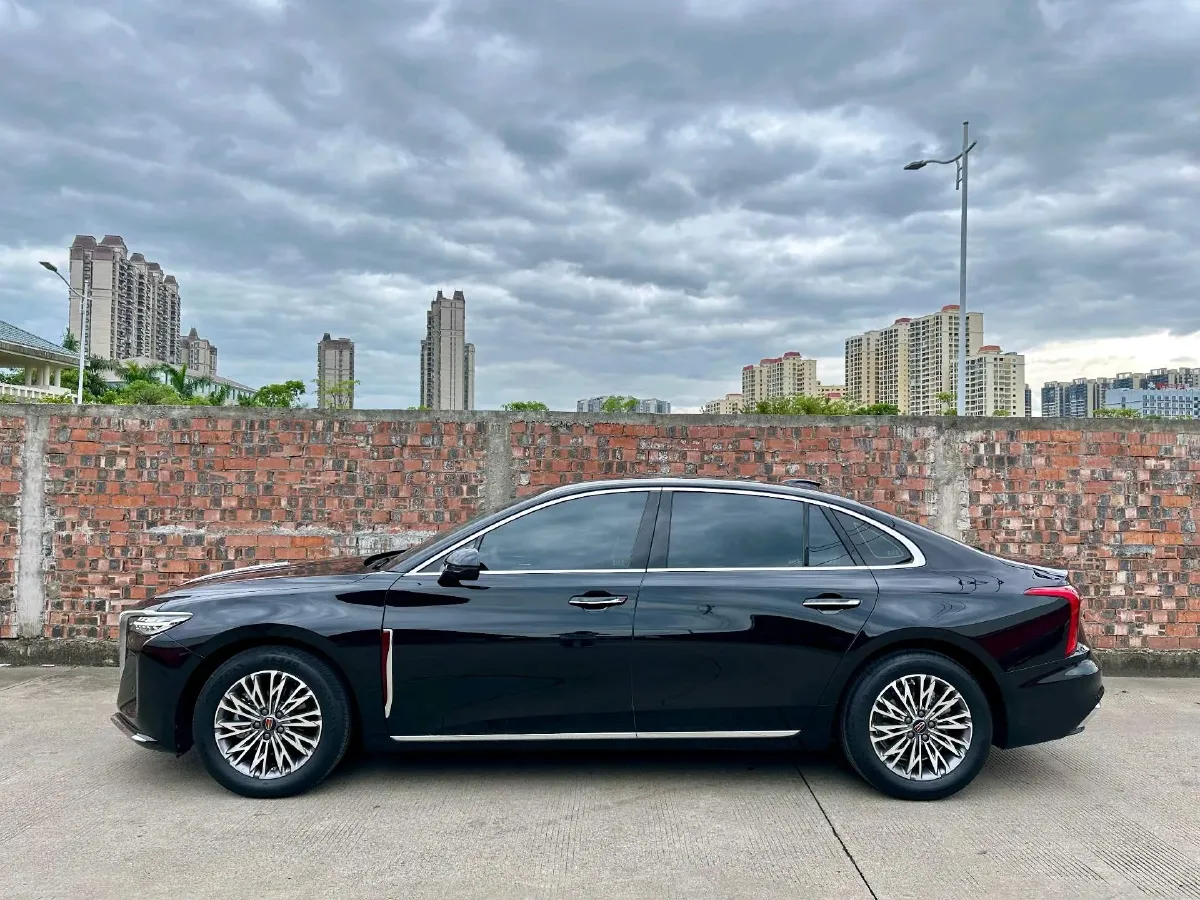 2024 HongQi H5 1.5T 169HP L4 7DCT,autocango,china used car exporter,china ev exporter,chinese used car exporter,chinese used ev exporter