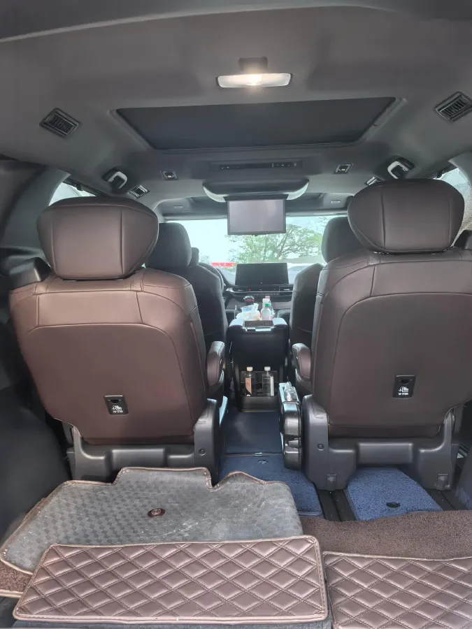 2022 Toyota Granvia 2.5L 192HP L4 E-CVT Hybrid,autocango,china used car exporter,china ev exporter,chinese used car exporter,chinese used ev exporter