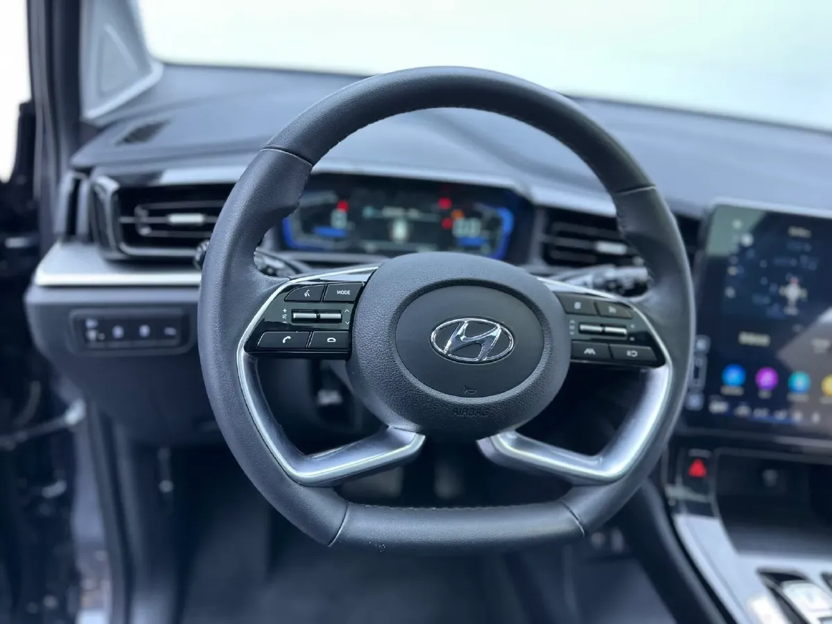 2024 Hyundai Custo 1.5T 170HP L4 8AT,autocango,china used car exporter,china ev exporter,chinese used car exporter,chinese used ev exporter