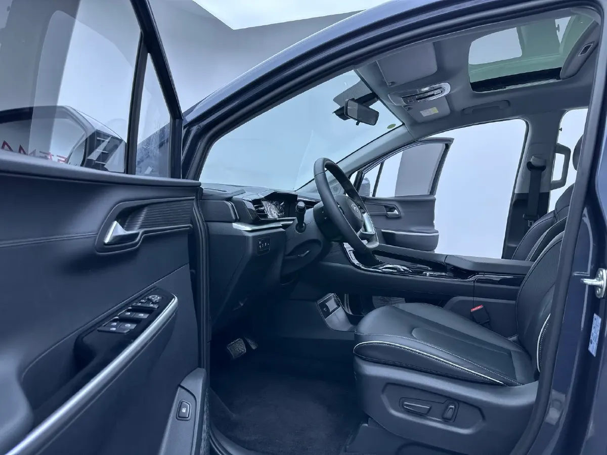 2024 Hyundai Custo 1.5T 170HP L4 8AT,autocango,china used car exporter,china ev exporter,chinese used car exporter,chinese used ev exporter