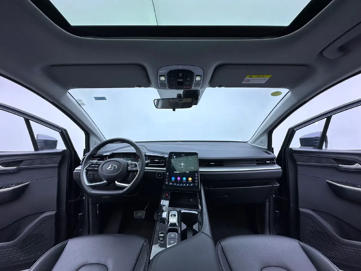 2024 Hyundai Custo 1.5T 170HP L4 8AT,autocango,china used car exporter,china ev exporter,chinese used car exporter,chinese used ev exporter