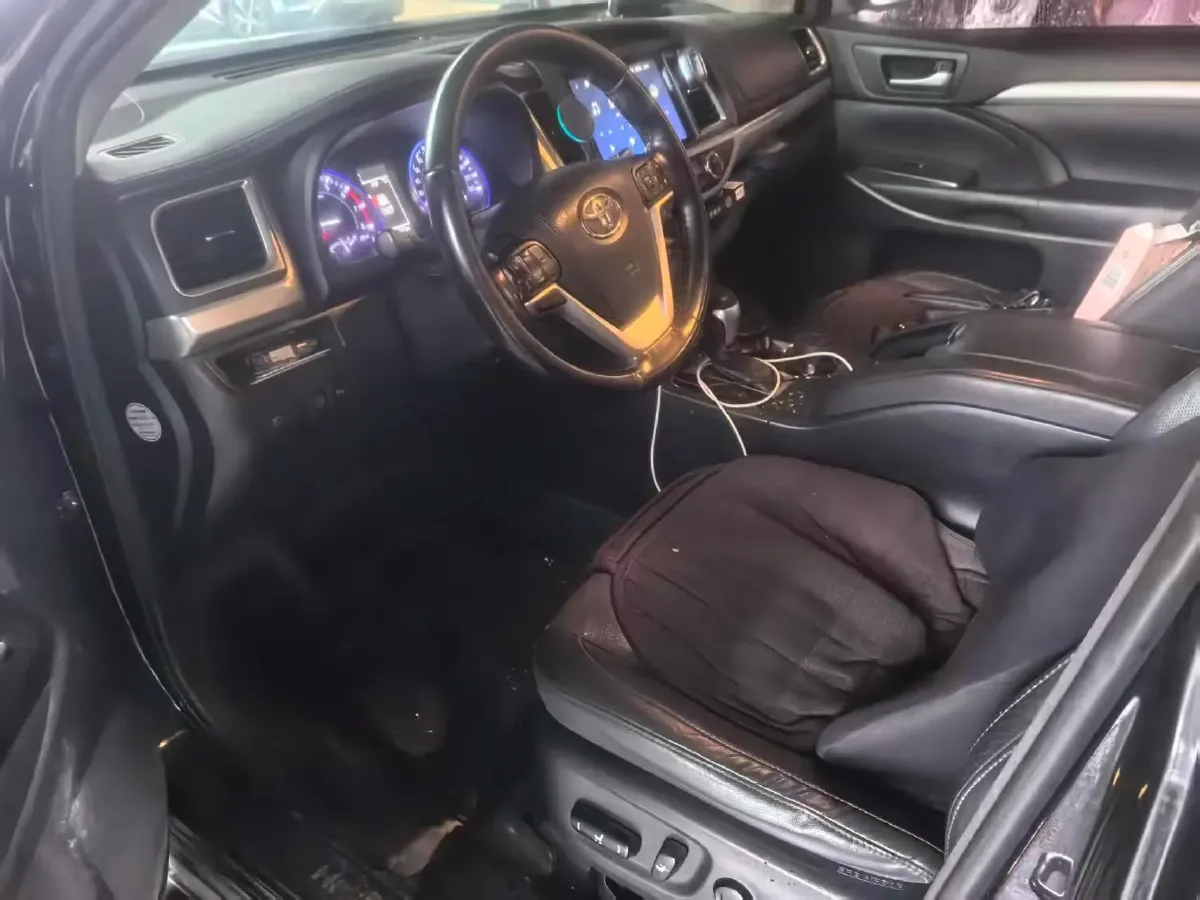2018 Toyota Highlander 2.0T 220HP L4 6AT,autocango,china used car exporter,china ev exporter,chinese used car exporter,chinese used ev exporter