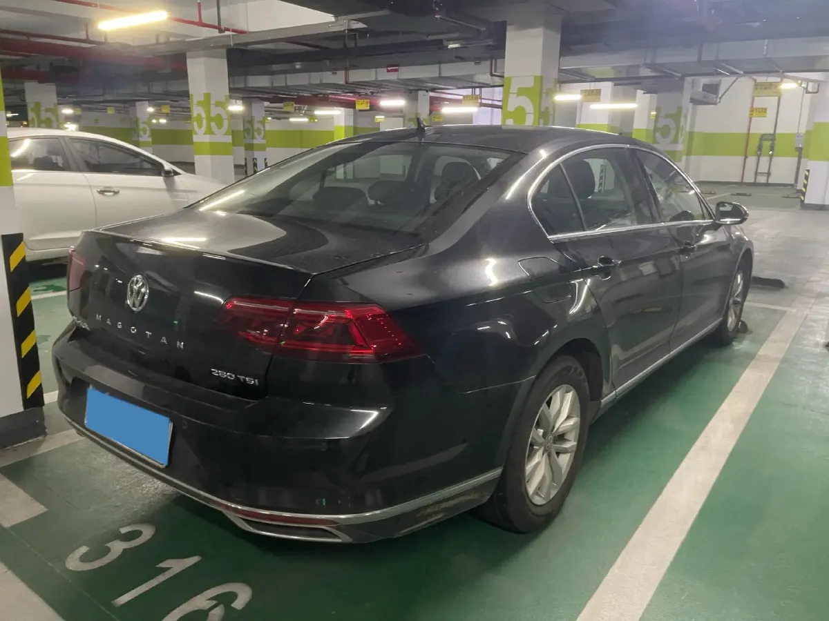2020 Volkswagen Magotan 1.4T 150HP L4 7DCT,autocango,china used car exporter,china ev exporter,chinese used car exporter,chinese used ev exporter
