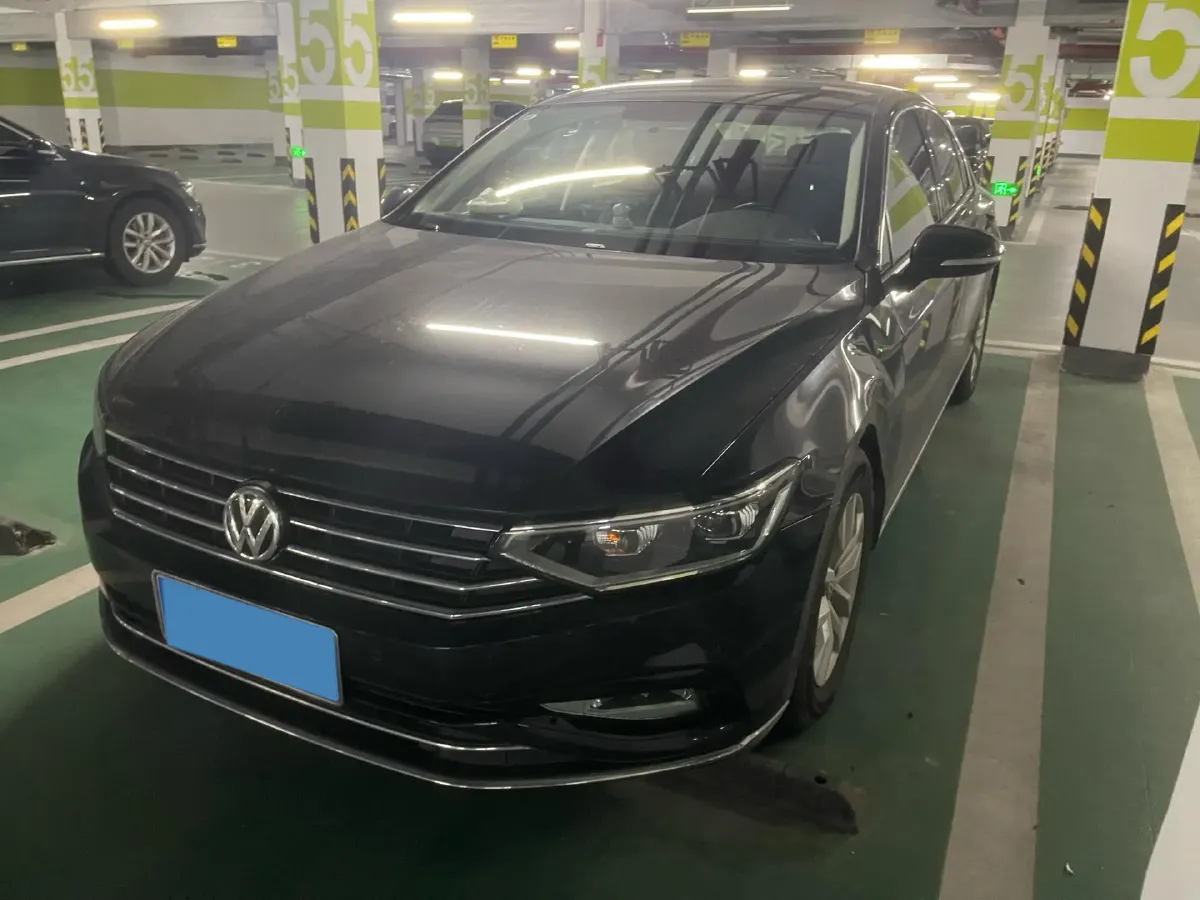 2020 Volkswagen Magotan 1.4T 150HP L4 7DCT,autocango,china used car exporter,china ev exporter,chinese used car exporter,chinese used ev exporter