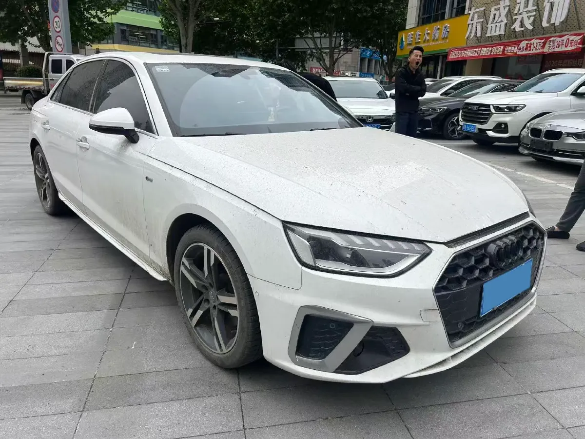 2020 Audi A4L 2.0T 190HP L4 7DCT,autocango,china used car exporter,china ev exporter,chinese used car exporter,chinese used ev exporter