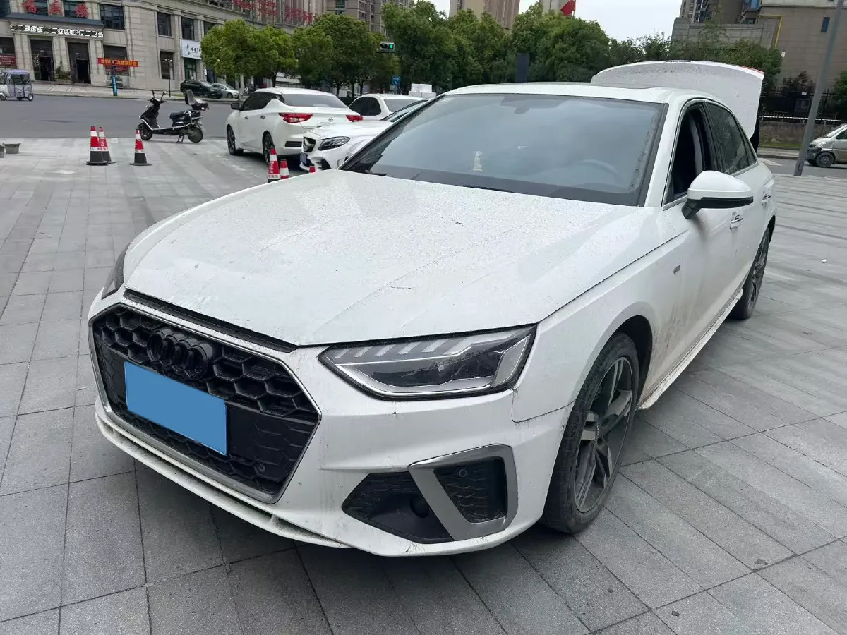 2020 Audi A4L 2.0T 190HP L4 7DCT,autocango,china used car exporter,china ev exporter,chinese used car exporter,chinese used ev exporter