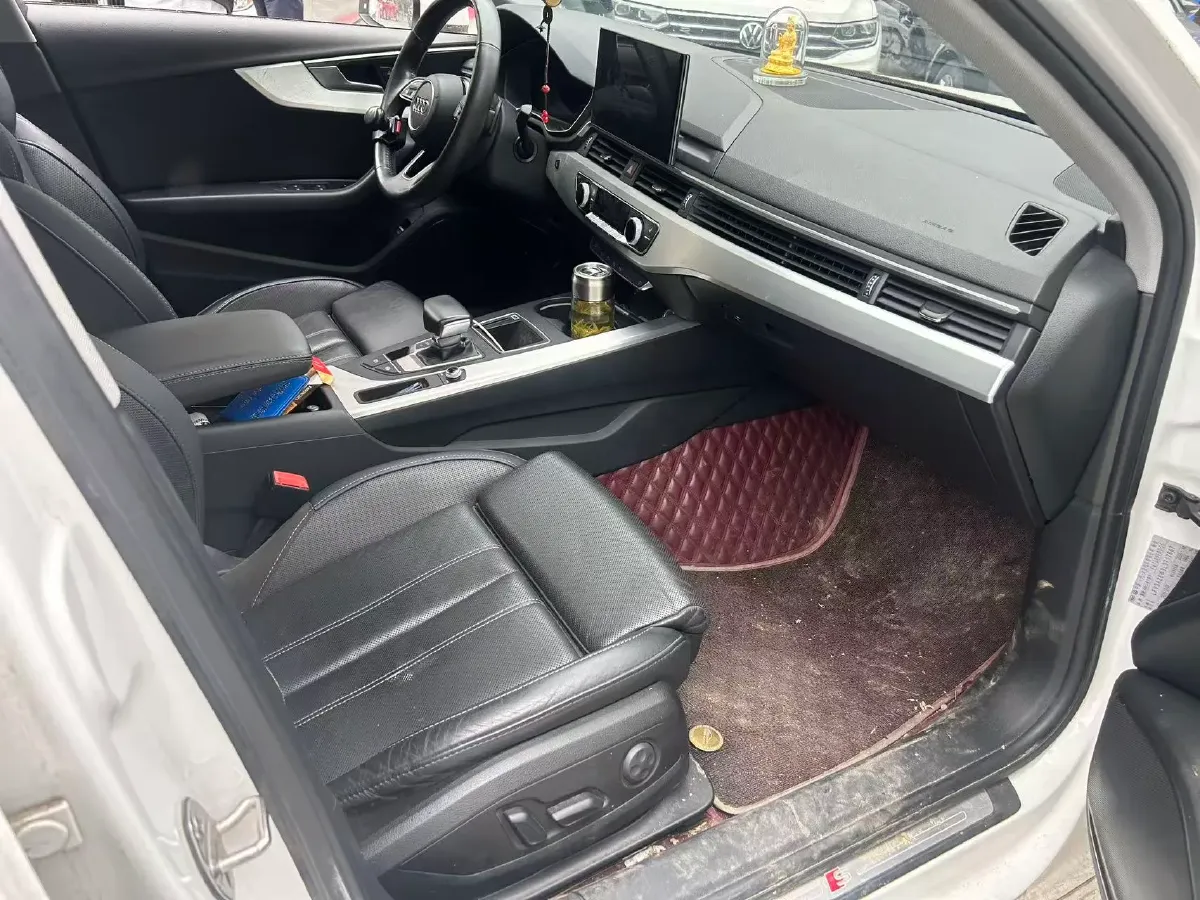 2020 Audi A4L 2.0T 190HP L4 7DCT,autocango,china used car exporter,china ev exporter,chinese used car exporter,chinese used ev exporter