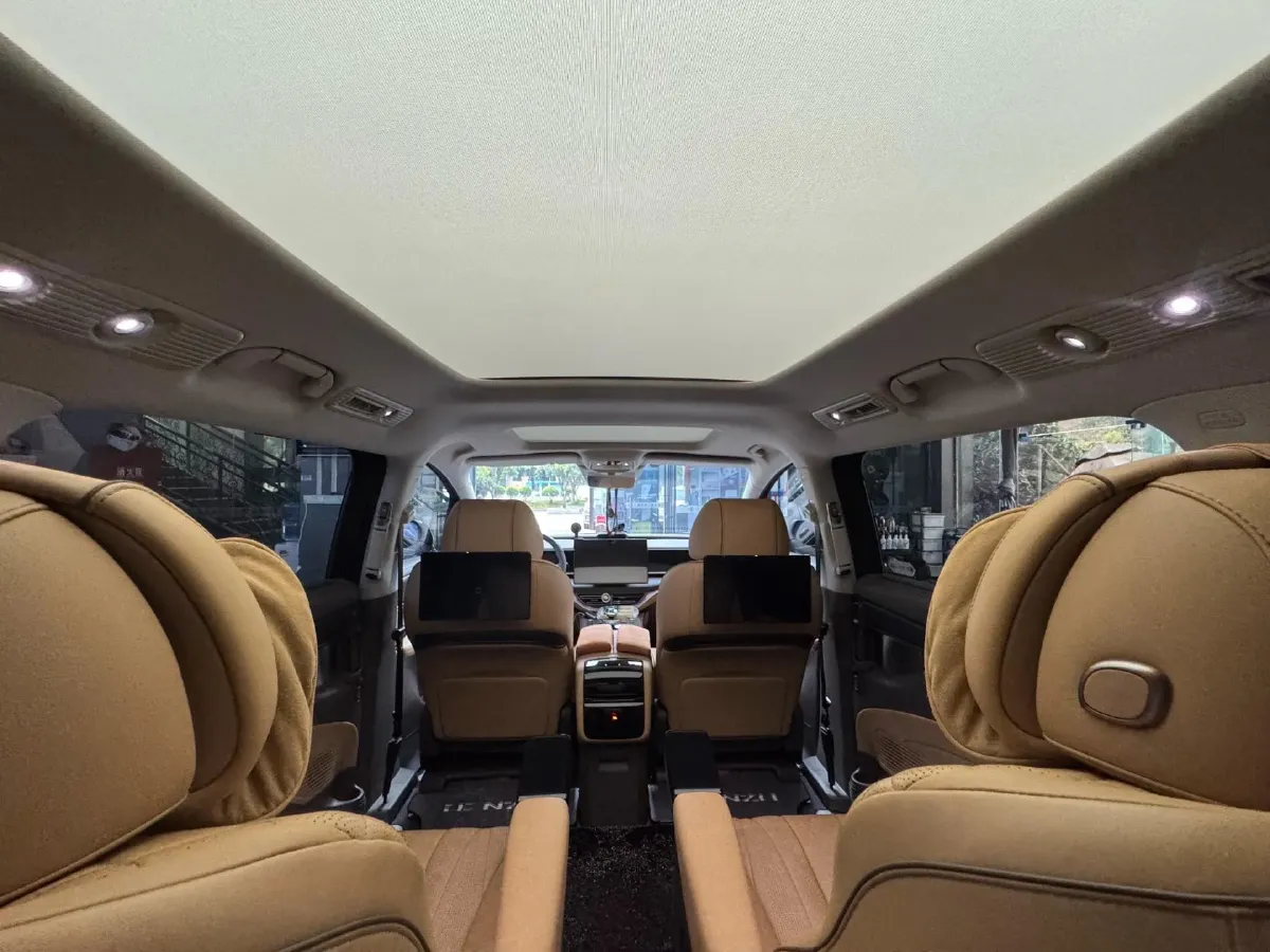 2022 Mercedes-Benz GLC Class 2.0T 197HP L4 9AT,autocango,china used car exporter,china ev exporter,chinese used car exporter,chinese used ev exporter