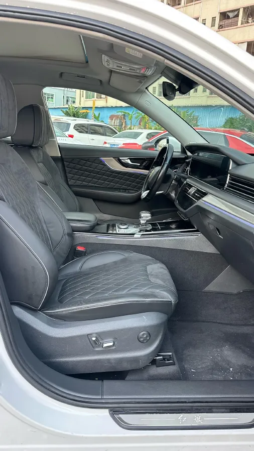 2019 HongQi HS5 2.0T 224HP L4 6AT,autocango,china used car exporter,china ev exporter,chinese used car exporter,chinese used ev exporter