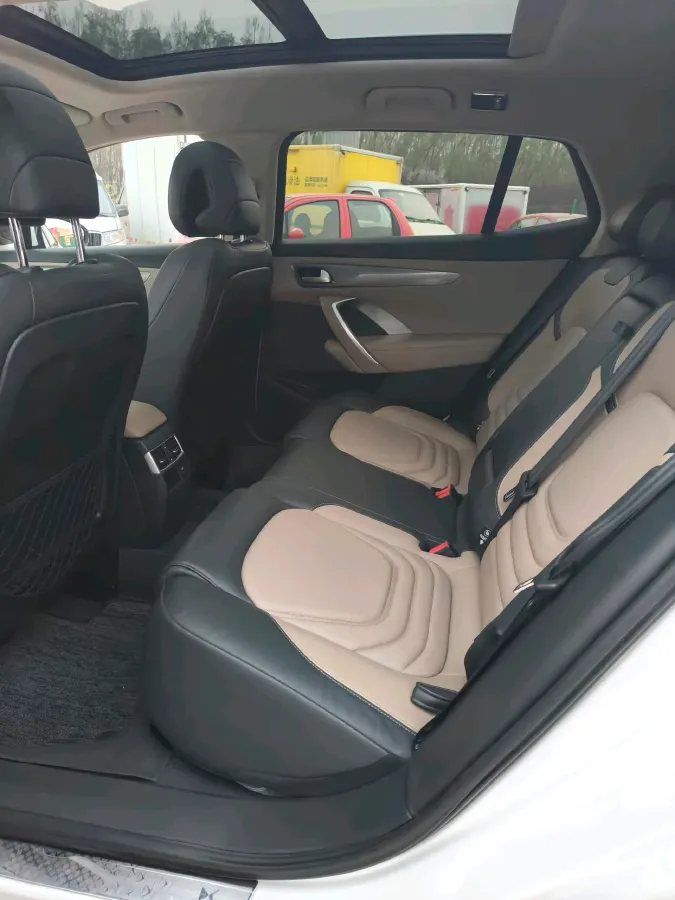2016 DS 6 1.6T 167HP L4 6AT,autocango,china used car exporter,china ev exporter,chinese used car exporter,chinese used ev exporter